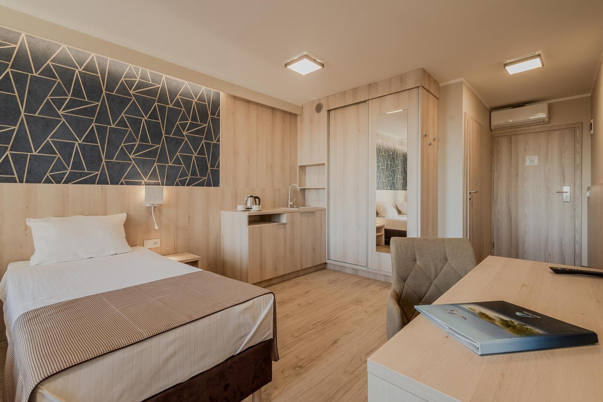 Blue Marine Mielno Aparthotel เมียลโน ภายนอก รูปภาพ