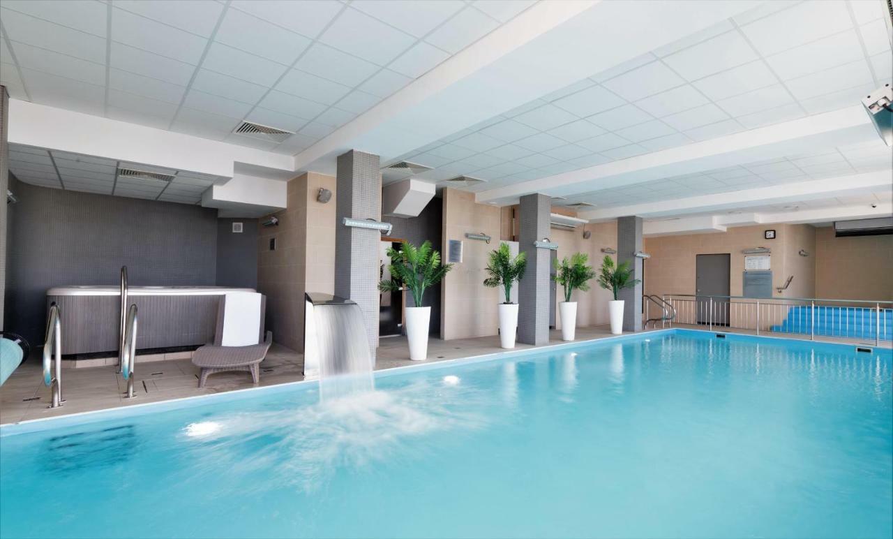 Blue Marine Mielno Aparthotel เมียลโน ภายนอก รูปภาพ